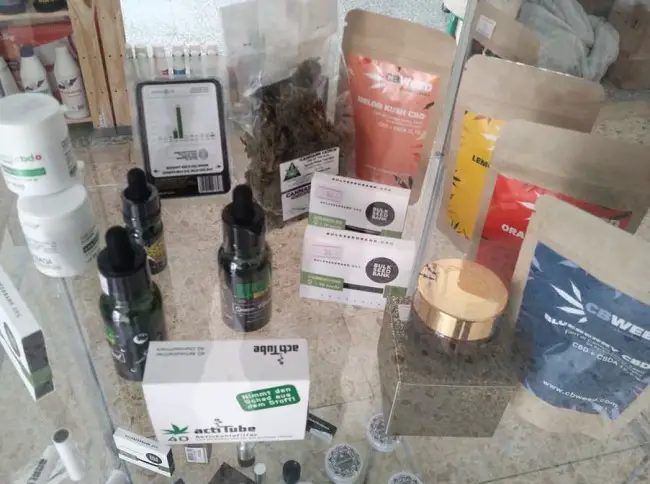 Local marijuana CBD dispensary Adelaide pipes bongs